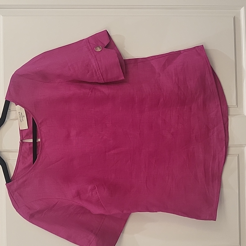 Ladies linen top